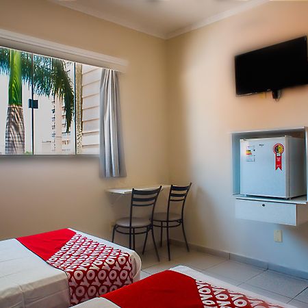 Oyo Cerrado Hotel, Campo Grande Campo Grande  Exterior foto A room at the hotel